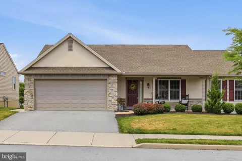 726 HEATHER RIDGE