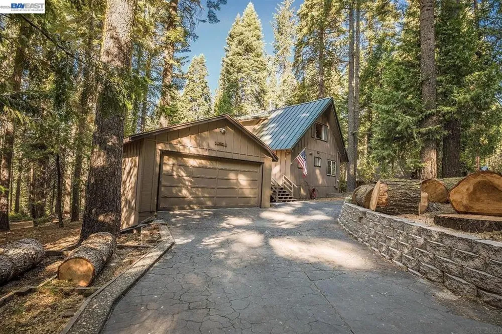 3673 The Jug Handle Arnold, CA 95223