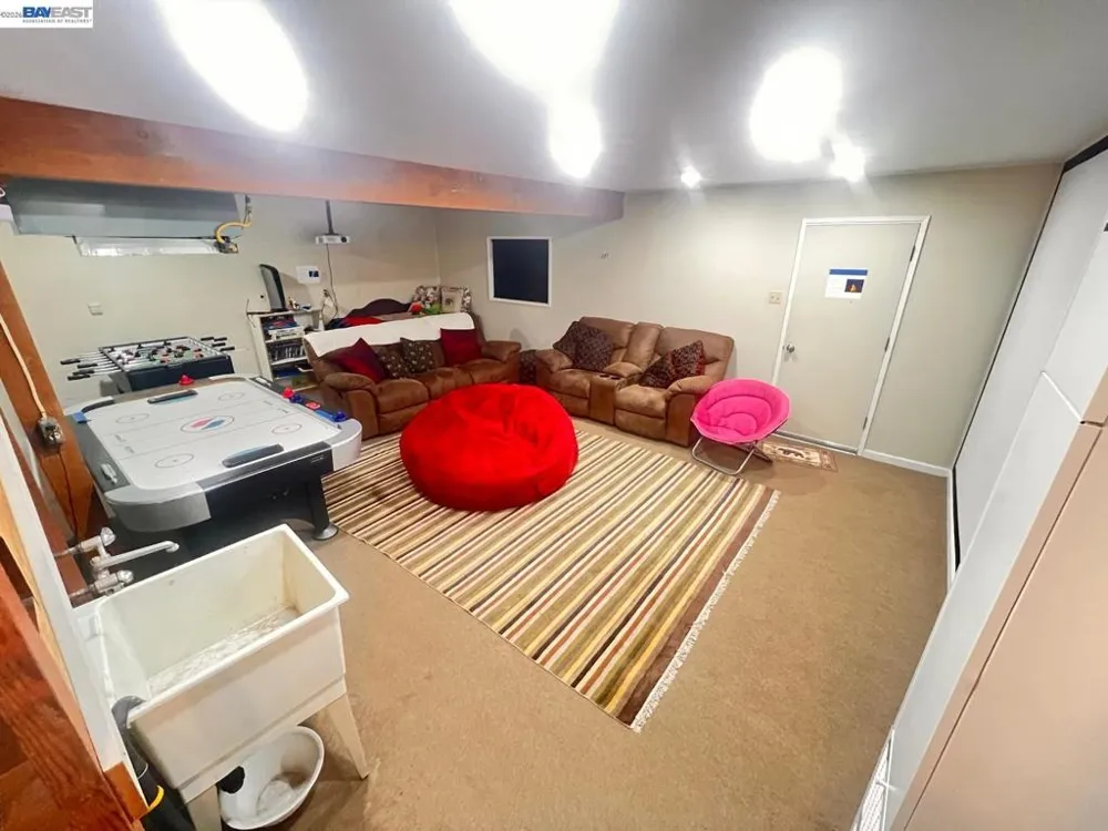 3673 The Jug Handle Arnold, CA 95223