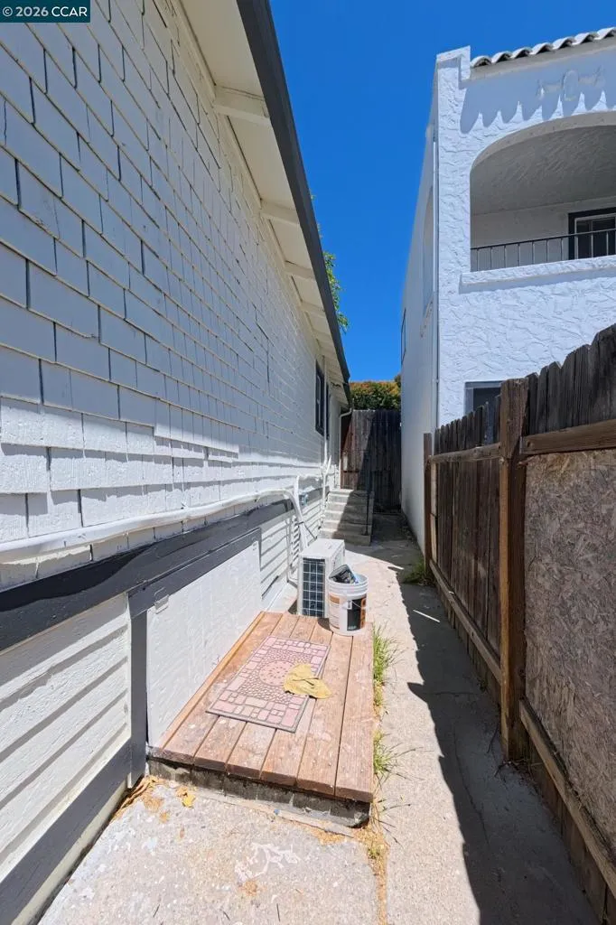 226 W 9Th St Pittsburg, CA 94565