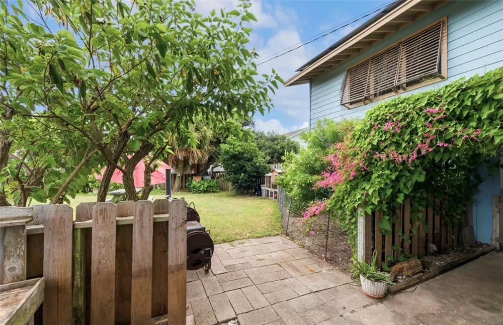 424 Trojan Street Port Aransas, TX 78373