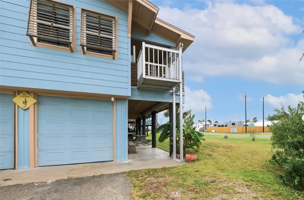 424 Trojan Street Port Aransas, TX 78373