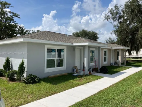 363 POINSETTIA AVE #363
