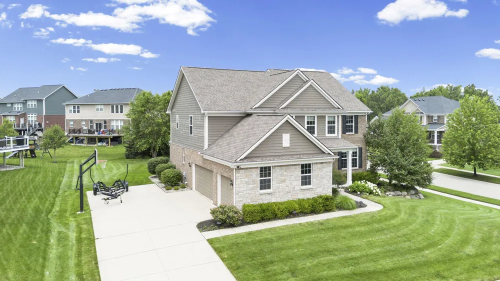 5887 Strawberry Circle Commerce Charter Township, MI 48382