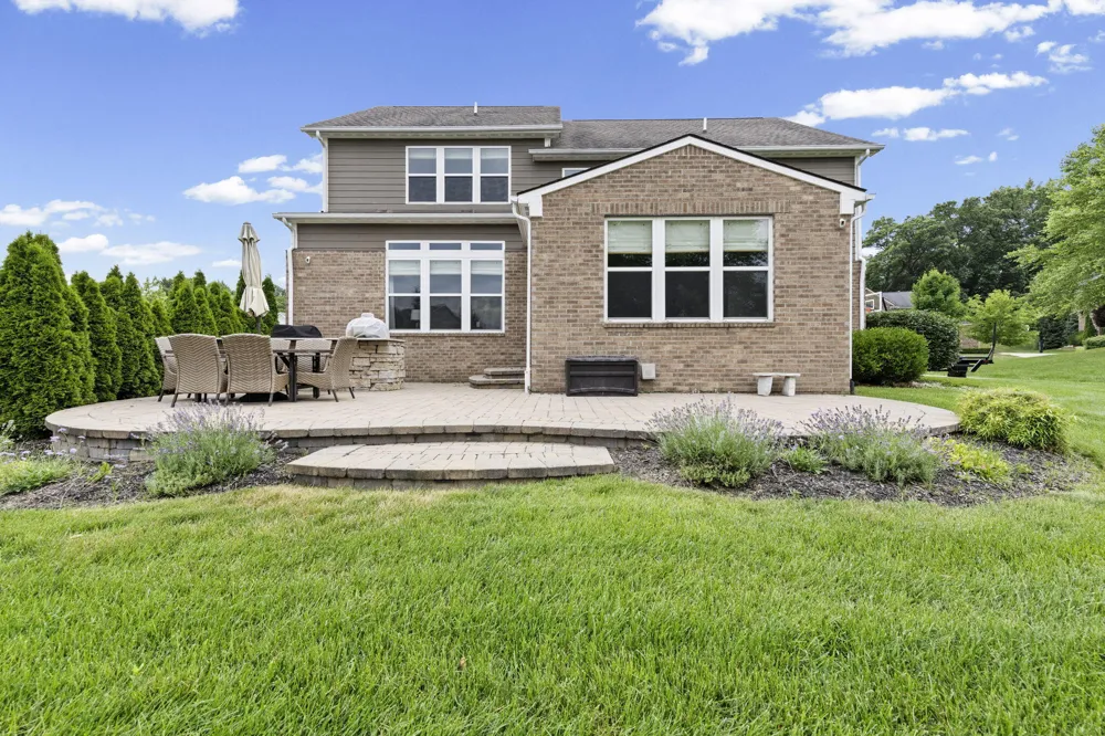 5887 Strawberry Circle Commerce Charter Township, MI 48382