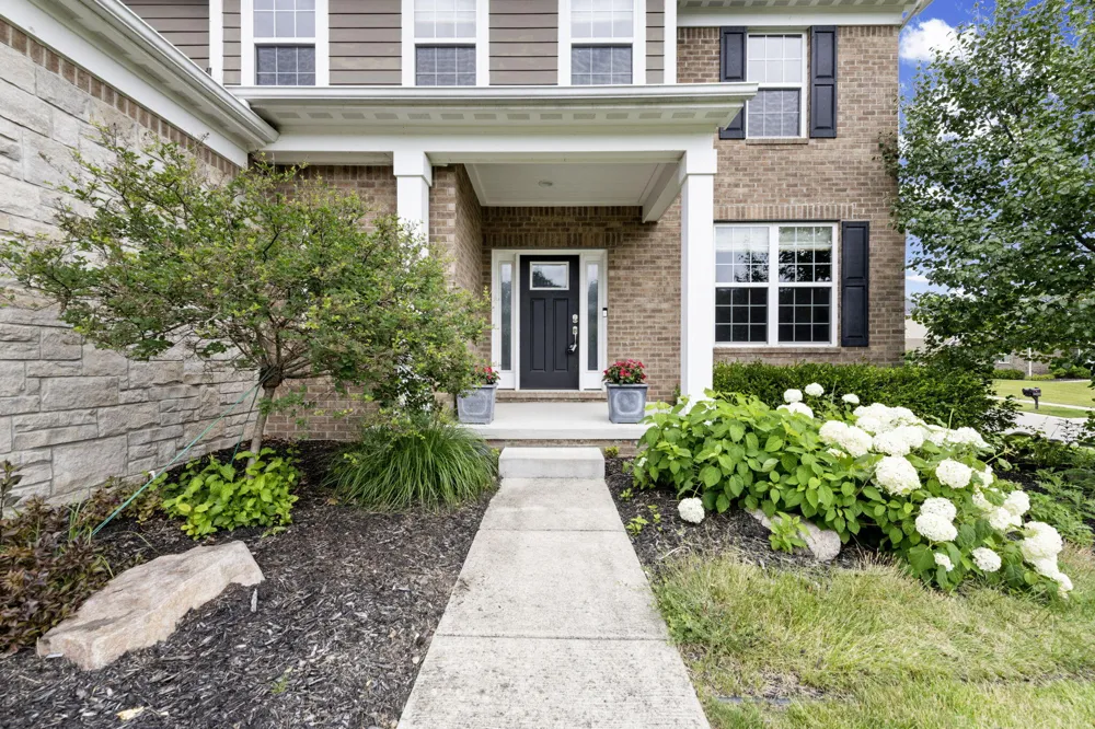 5887 Strawberry Circle Commerce Charter Township, MI 48382