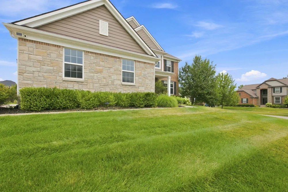 5887 Strawberry Circle Commerce Charter Township, MI 48382