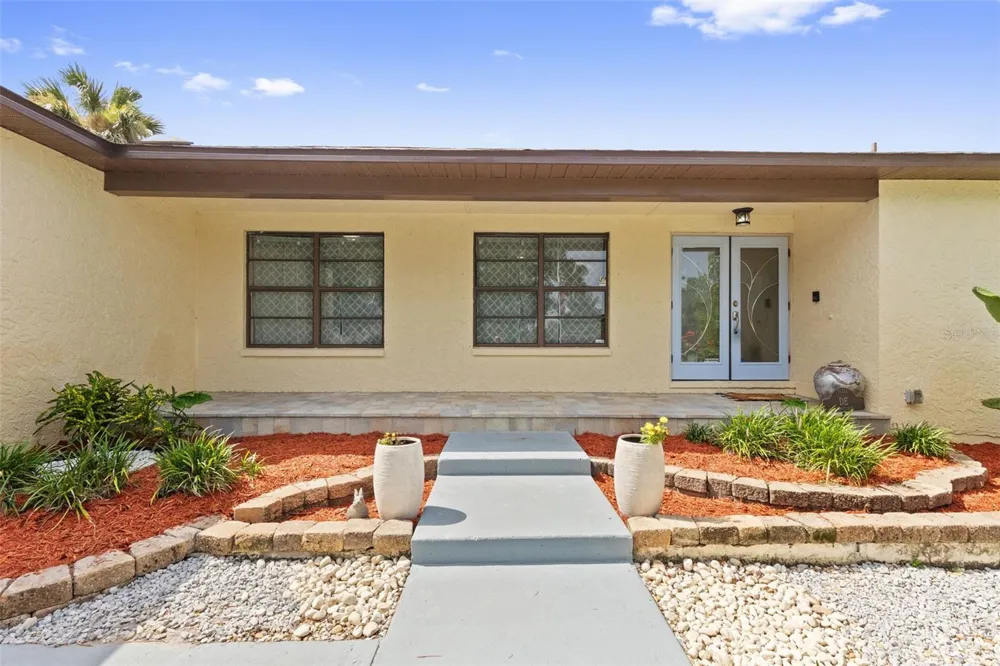 2311 LONG GREEN COURT Valrico, FL 33596