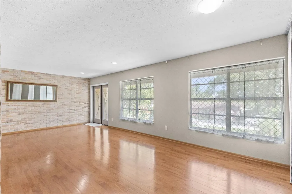 2311 LONG GREEN COURT Valrico, FL 33596