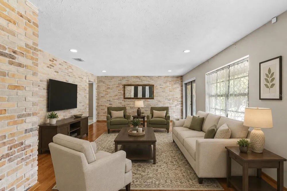 2311 LONG GREEN COURT Valrico, FL 33596