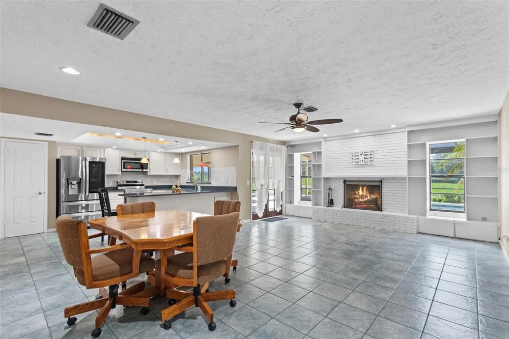 2311 LONG GREEN COURT Valrico, FL 33596