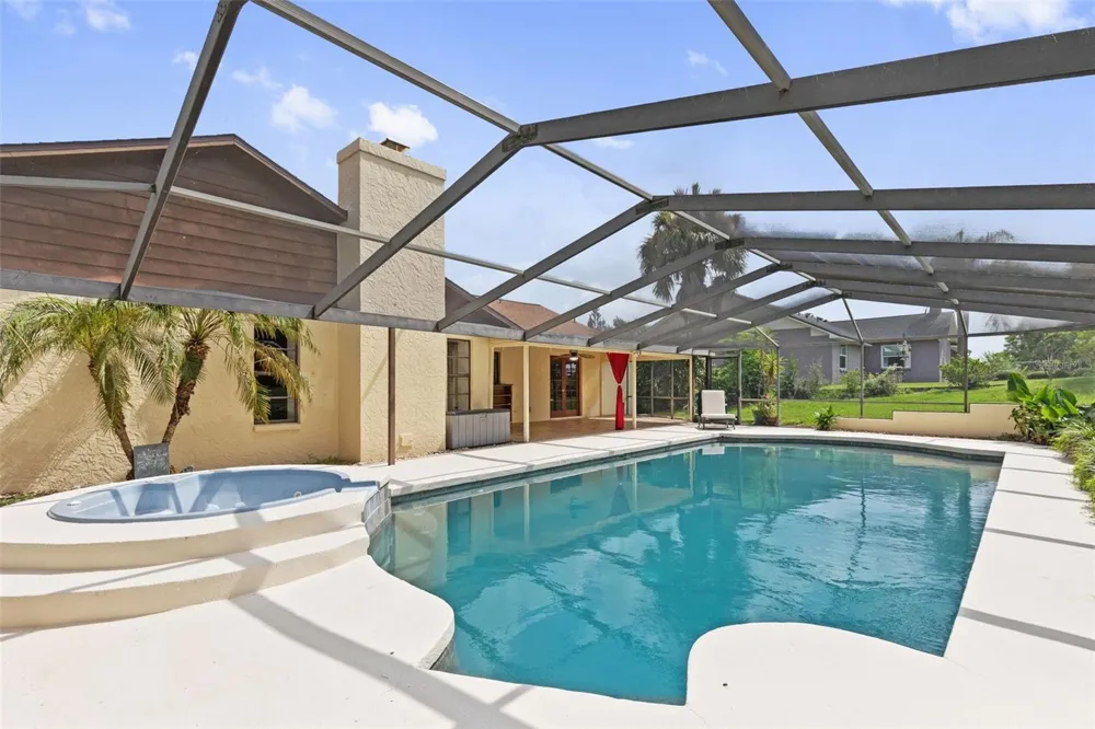2311 LONG GREEN COURT Valrico, FL 33596