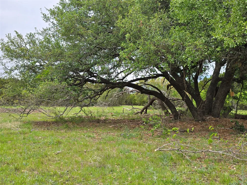 735 CR 206 Lampasas, TX 76550