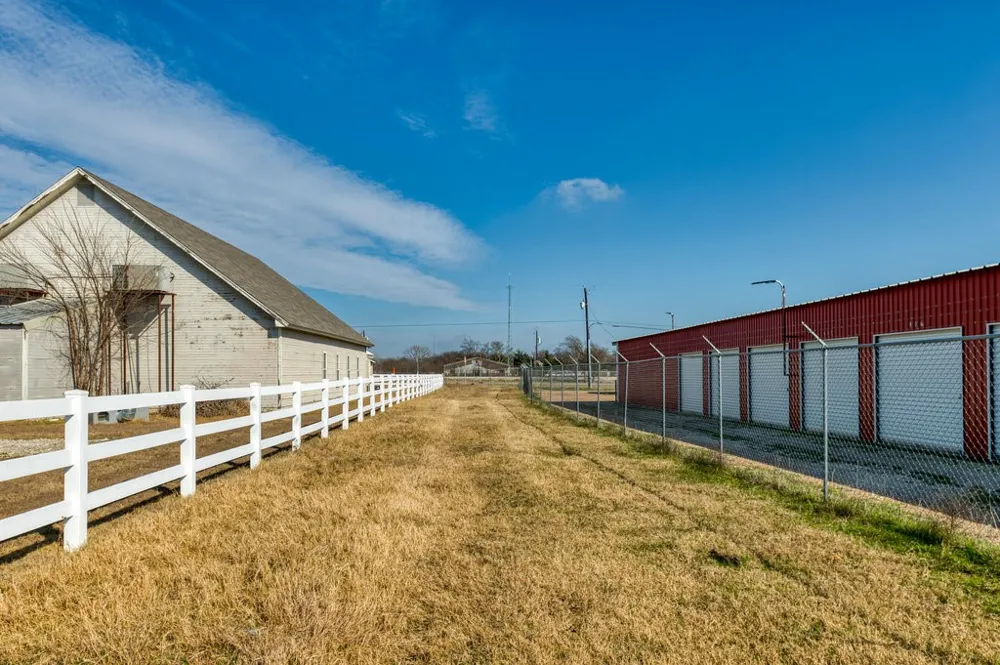 8829 Highway 171 Godley, TX 76044