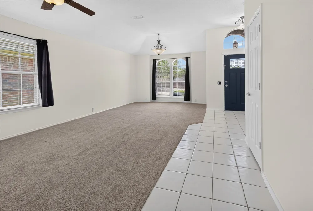 1025 Highland Station Drive Saginaw, TX 76131