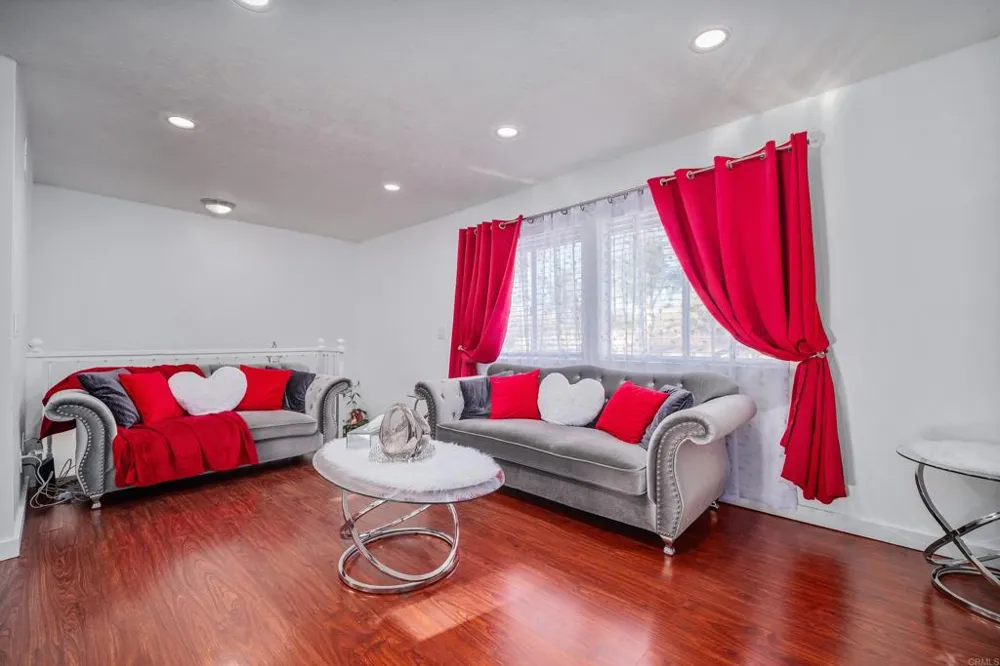 963 Amistad Place #D El Cajon, CA 92019