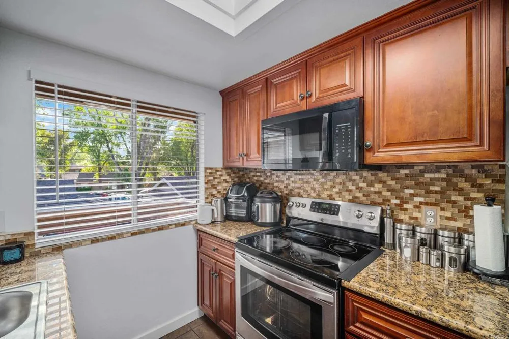 963 Amistad Place #D El Cajon, CA 92019