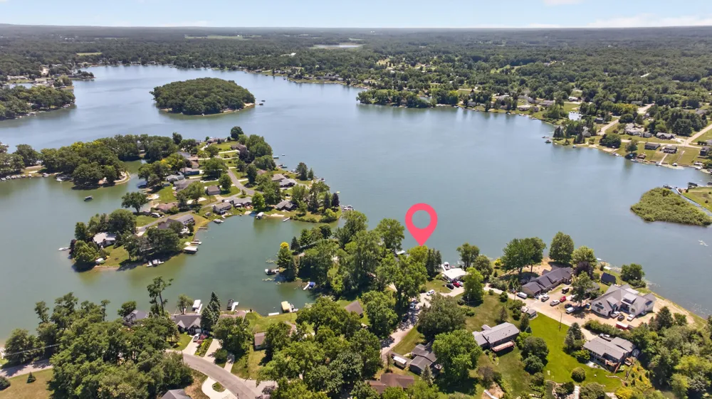 11241 Almon Point Jerome, MI 49249