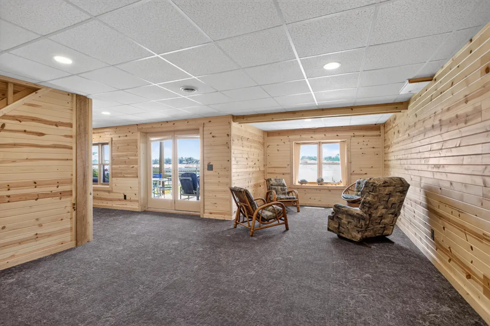 11241 Almon Point Jerome, MI 49249