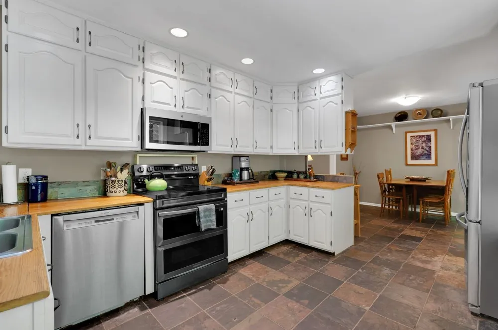 1637 Clifftops Ave Monteagle, TN 37356