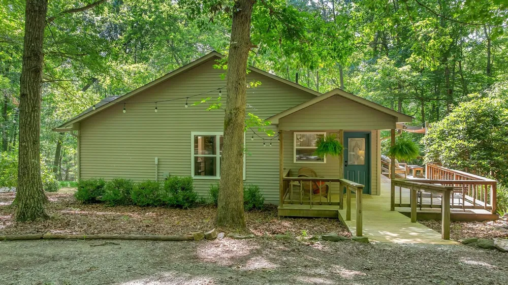 1637 Clifftops Ave Monteagle, TN 37356