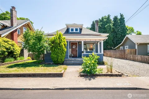 709 W Fourth Plain Boulevard