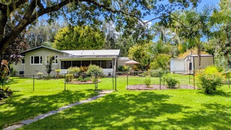 37400 SAINT LOUIS AVENUE Umatilla, FL 32784