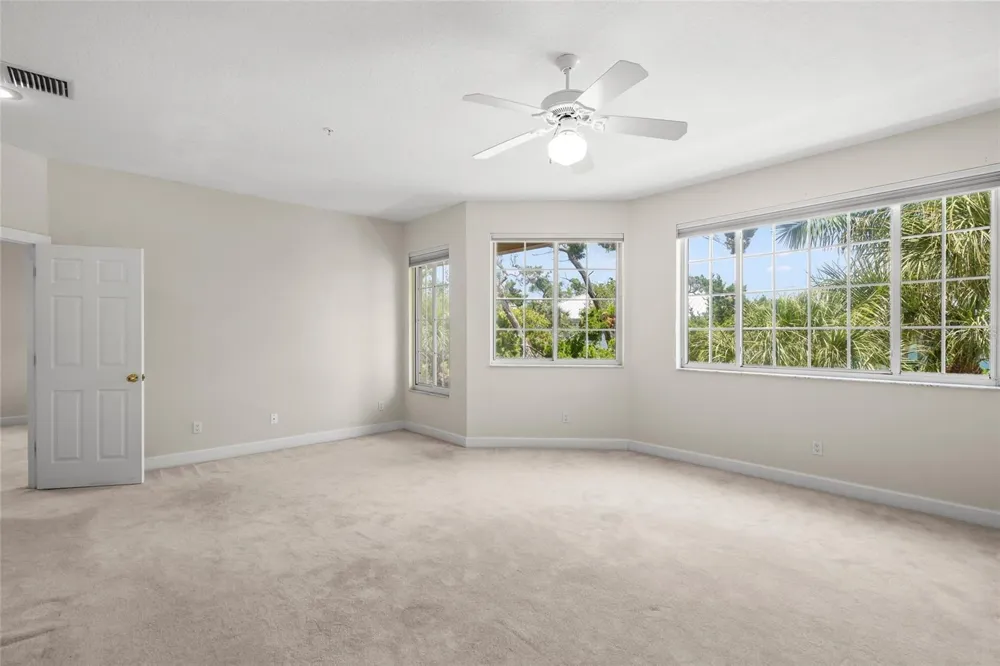 3954 HAMILTON CLUB CIRCLE #14 Sarasota, FL 34242