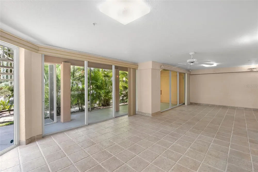 3954 HAMILTON CLUB CIRCLE #14 Sarasota, FL 34242