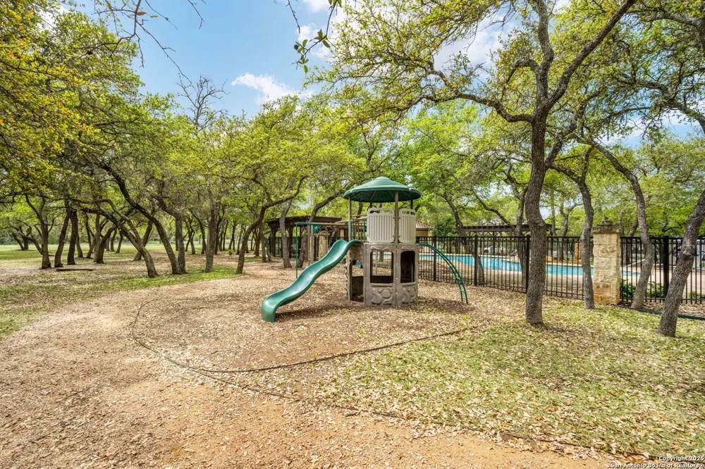 615 Caballo Trail Canyon Lake, TX 78133
