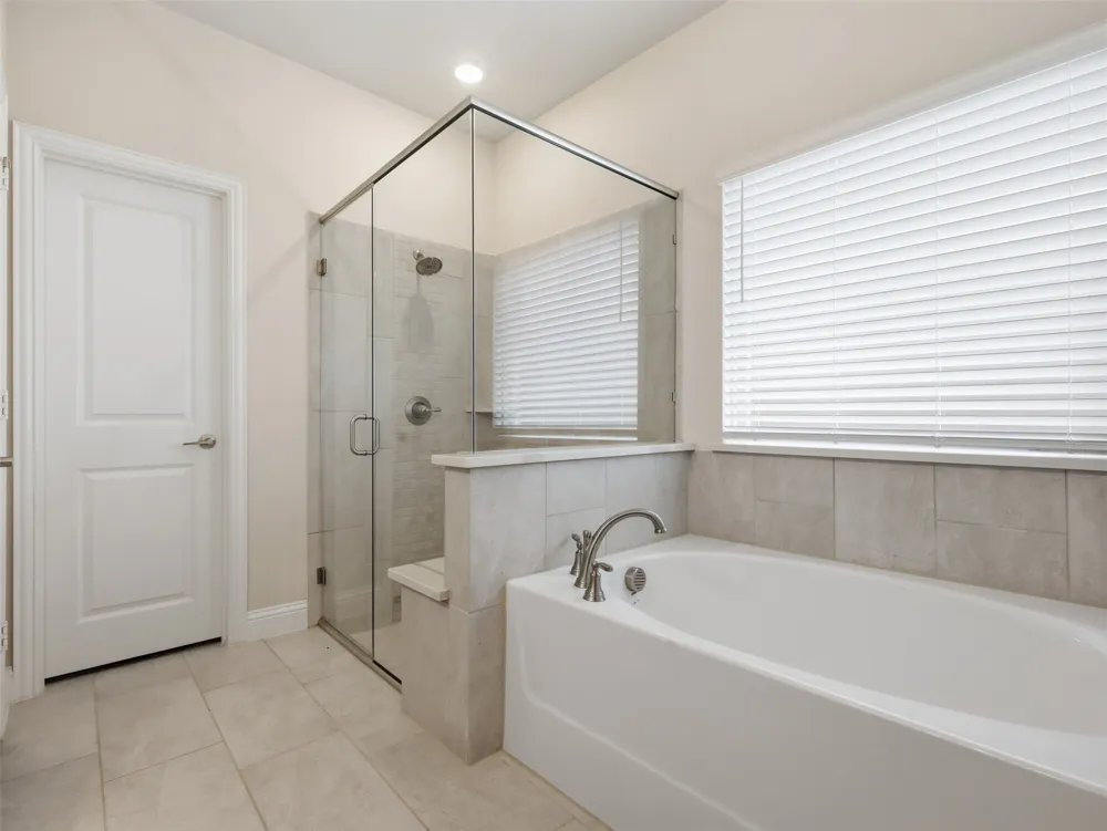 201 Sweetwater Drive Commerce, TX 75428