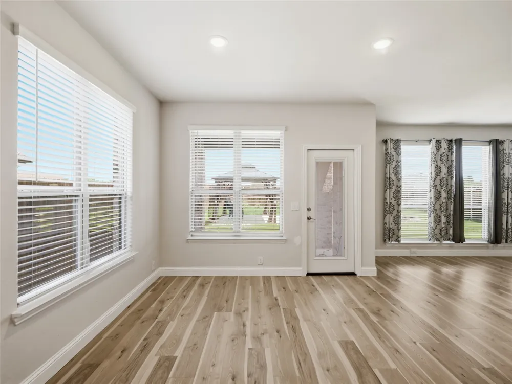 201 Sweetwater Drive Commerce, TX 75428