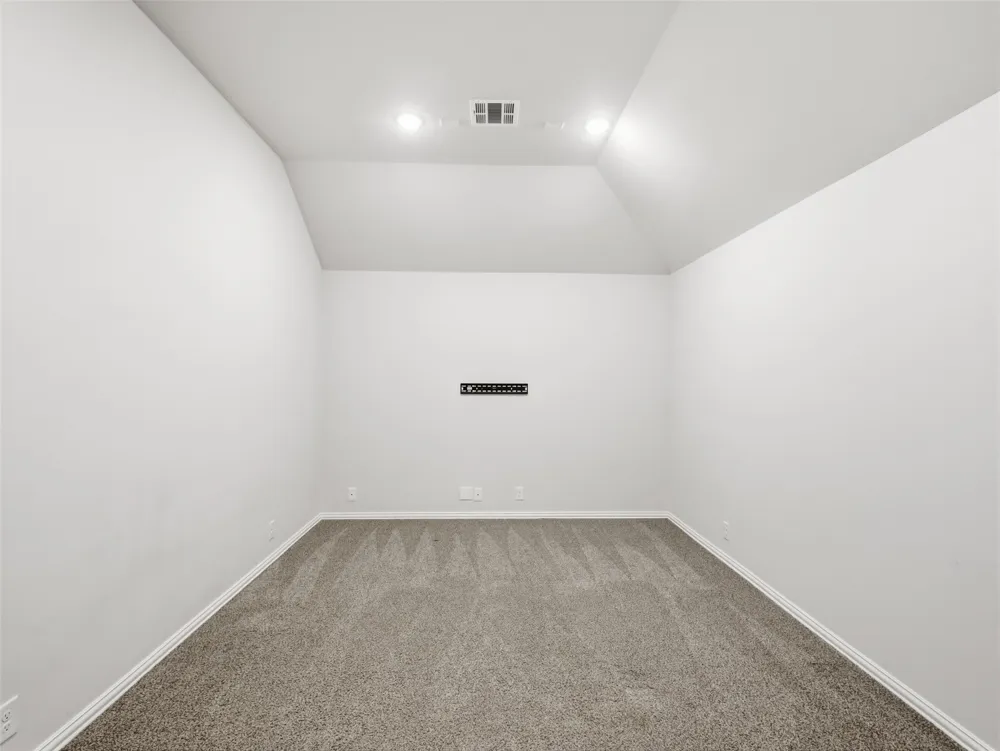 201 Sweetwater Drive Commerce, TX 75428