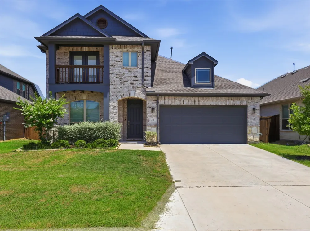 201 Sweetwater Drive Commerce, TX 75428
