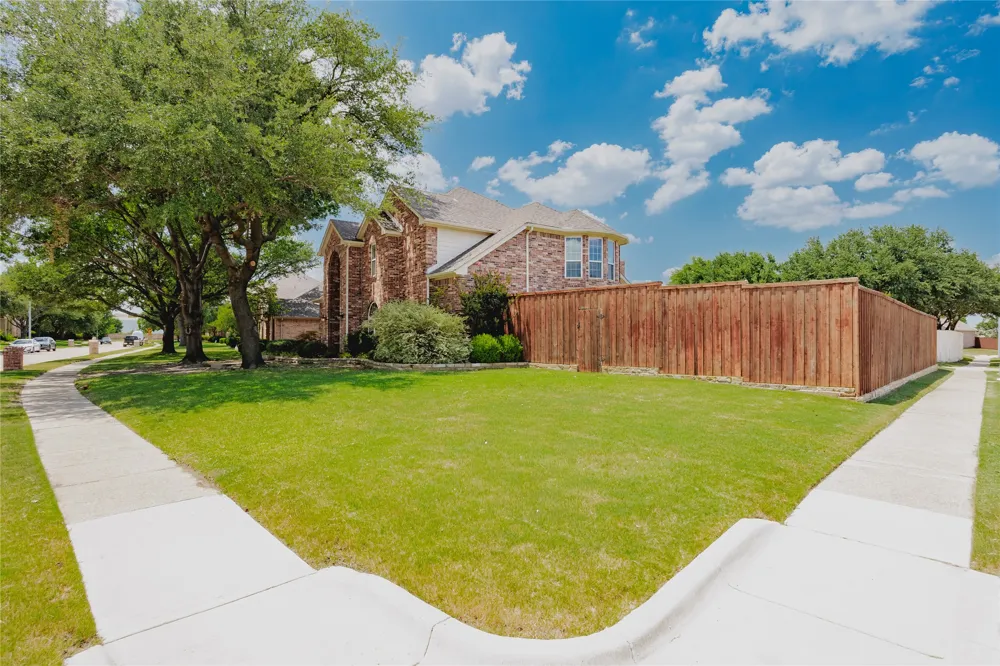 3915 Compton Drive Richardson, TX 75082