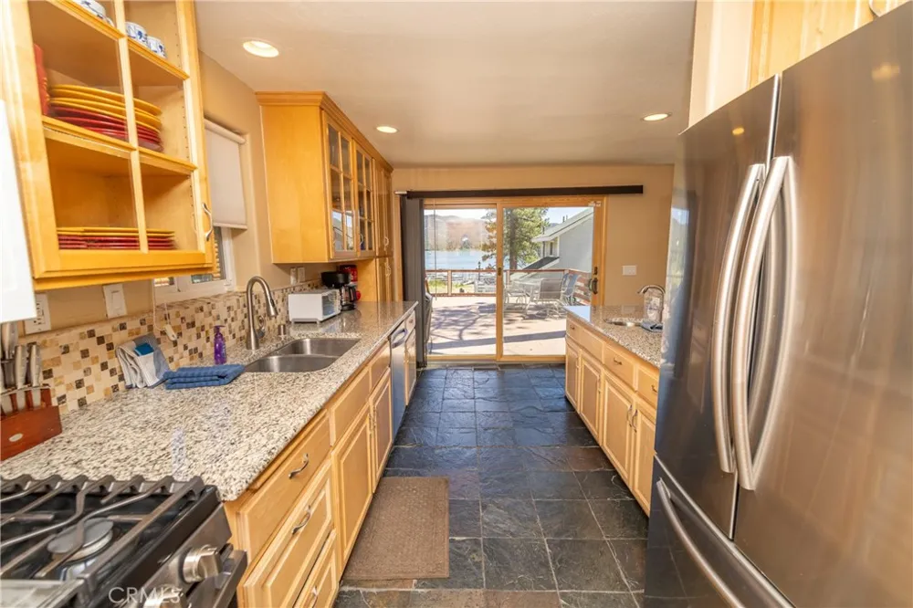 40314 Lakeview Big Bear Lake, CA 92315