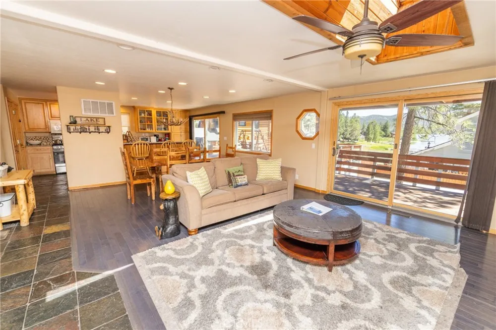 40314 Lakeview Big Bear Lake, CA 92315