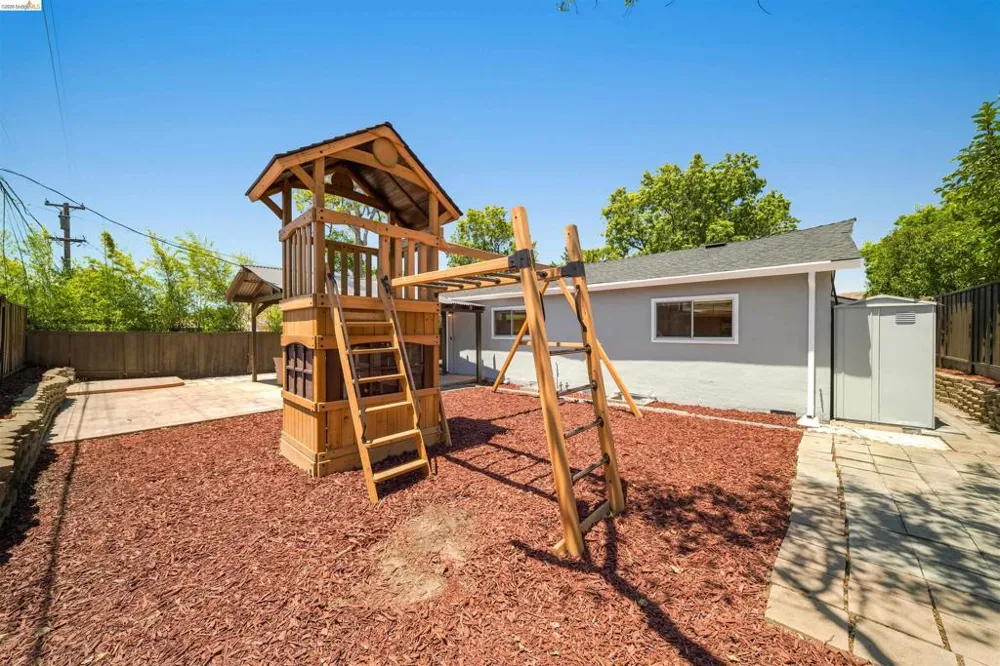 1864 Canton Milpitas, CA 95035