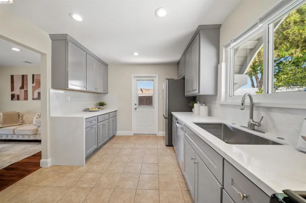 1864 Canton Milpitas, CA 95035