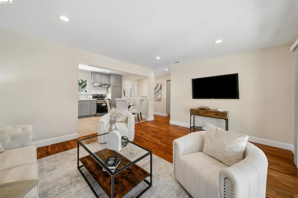 1864 Canton Milpitas, CA 95035