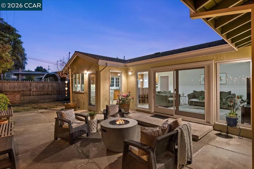 114 Combs Ln Vallejo, CA 94590