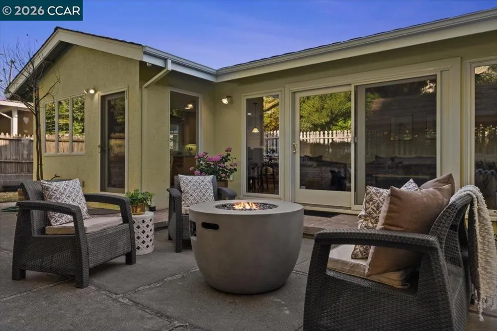 114 Combs Ln Vallejo, CA 94590