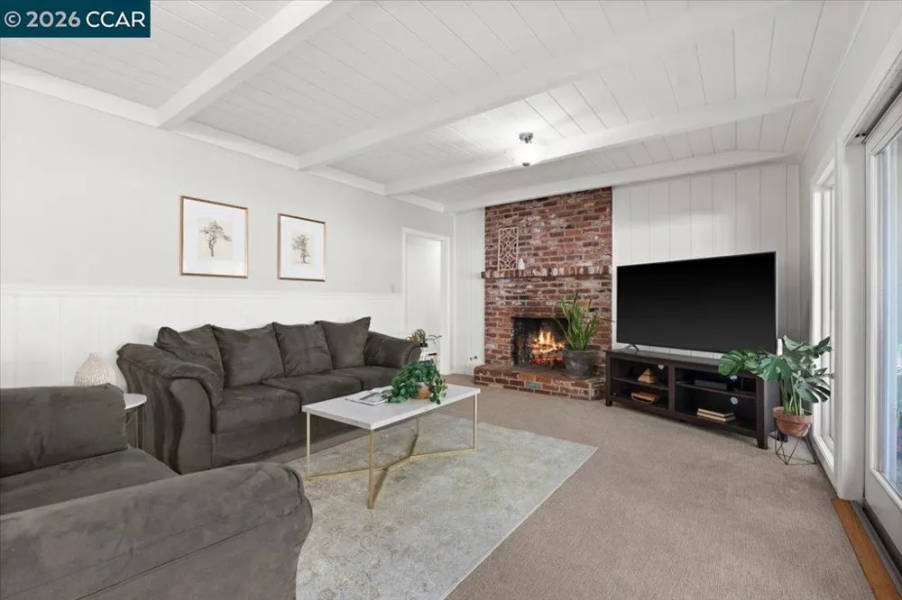 114 Combs Ln Vallejo, CA 94590