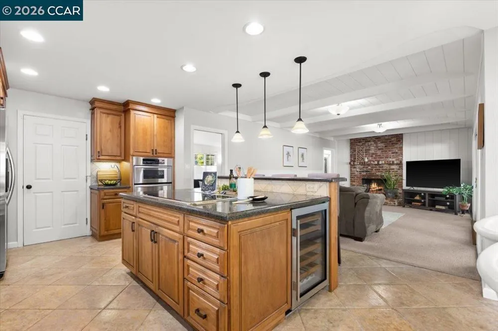 114 Combs Ln Vallejo, CA 94590