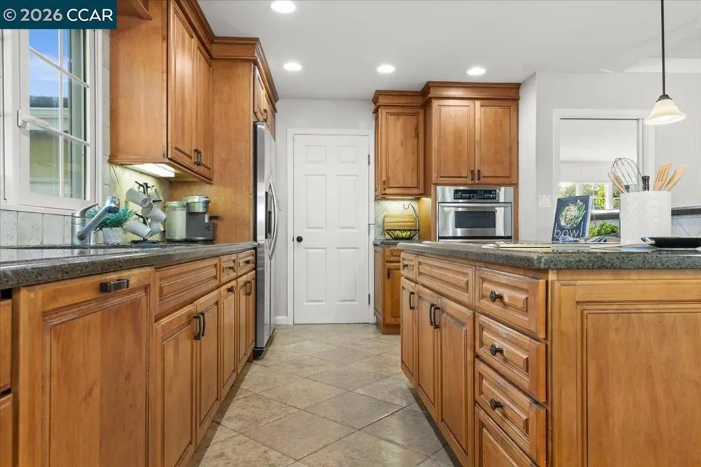 114 Combs Ln Vallejo, CA 94590