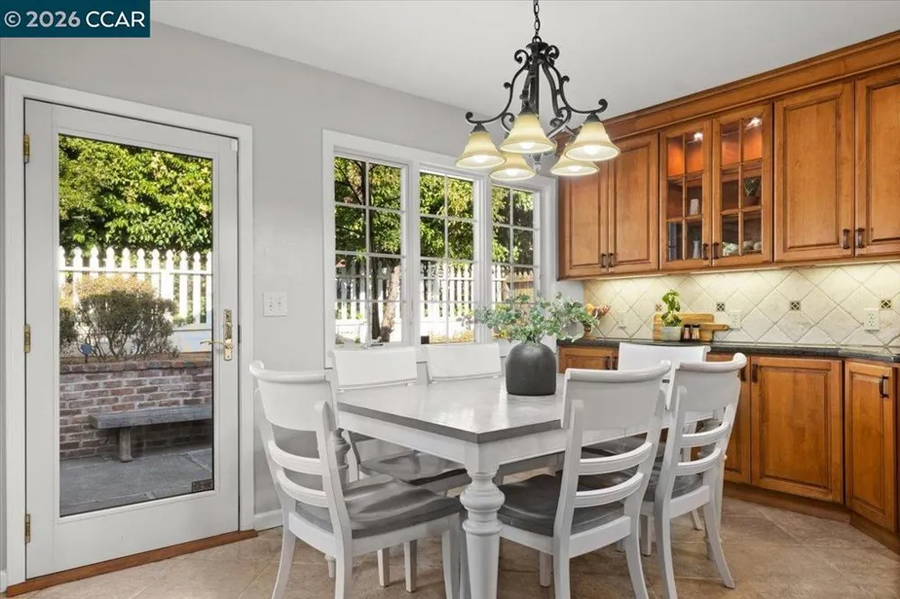 114 Combs Ln Vallejo, CA 94590