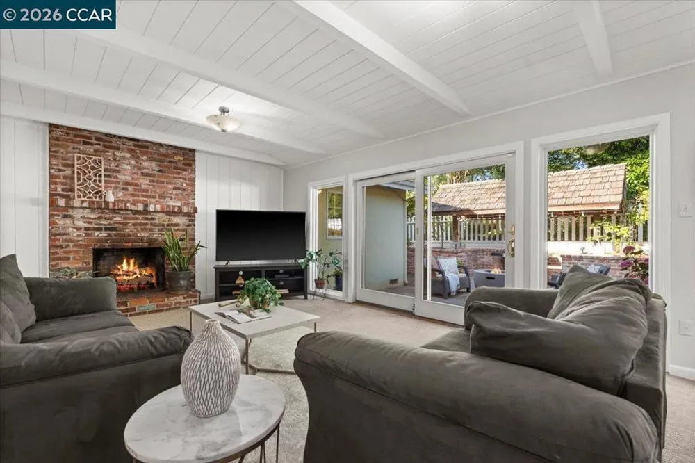 114 Combs Ln Vallejo, CA 94590