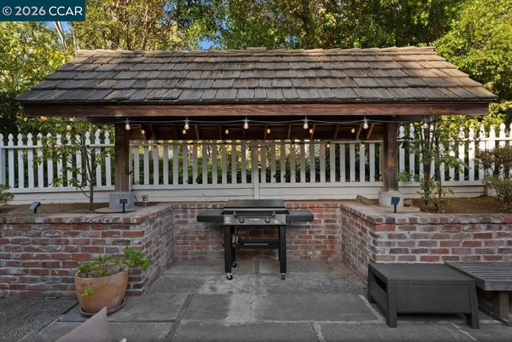 114 Combs Ln Vallejo, CA 94590