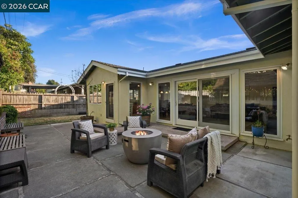 114 Combs Ln Vallejo, CA 94590
