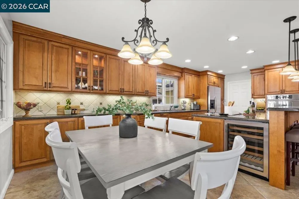 114 Combs Ln Vallejo, CA 94590